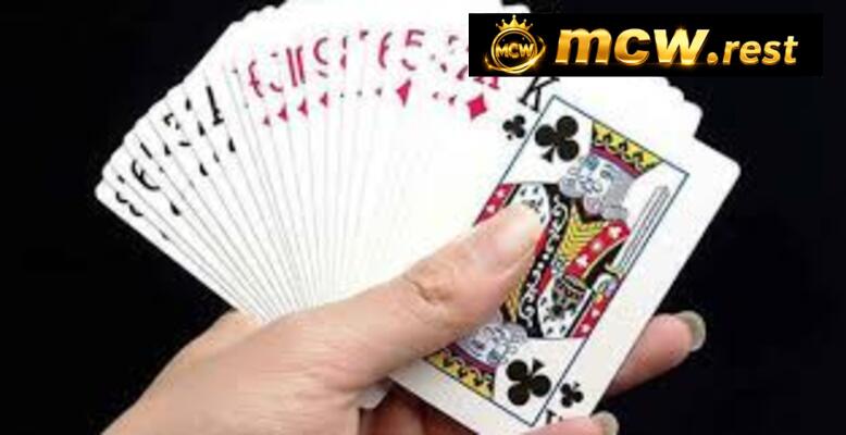 Bài Tú Lơ Khơ: Mật Mã Văn Hóa Chiêm Tinh Và Sức Hút Giải Trí Vượt Thời Gian Của Bộ Bài Quốc Dân 3 bài tú lơ khơ